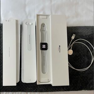 Apple Watch 38mm Series 3 with GPS and Cellular